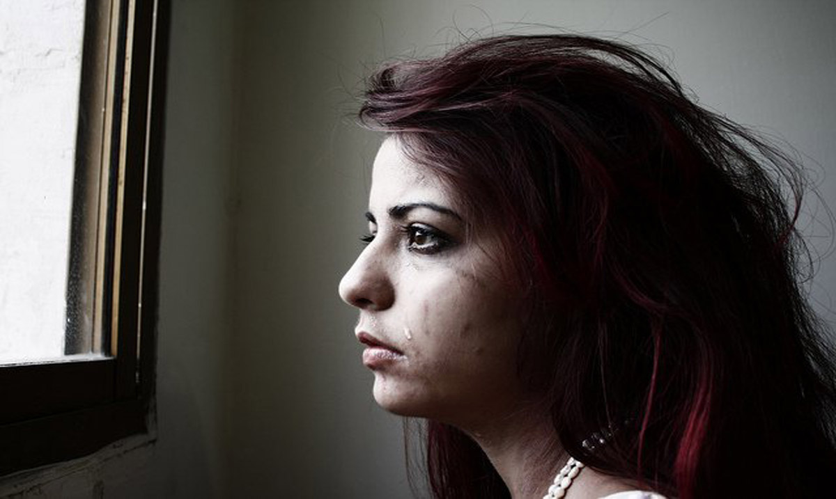 10 Common Signs That You Were Emotionally Neglected as a Child