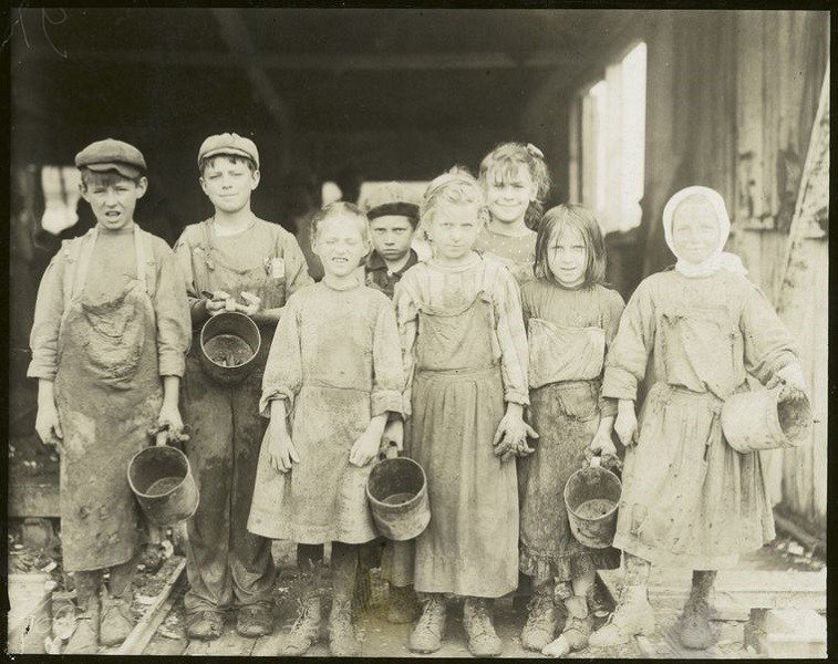 15+ Haunting Photos Of Children Working In Factories Awareness Act
