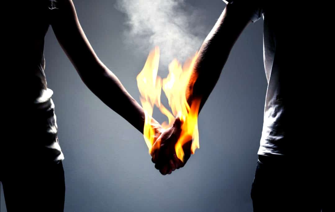 15 Signs Of An Unhealthy Relationship Awareness Act