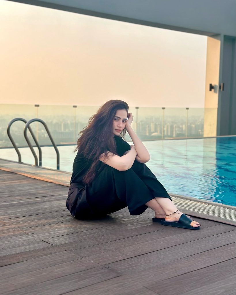Sana Javed Age How Old Is The Famous Actress In 2024 Sana Javed Age