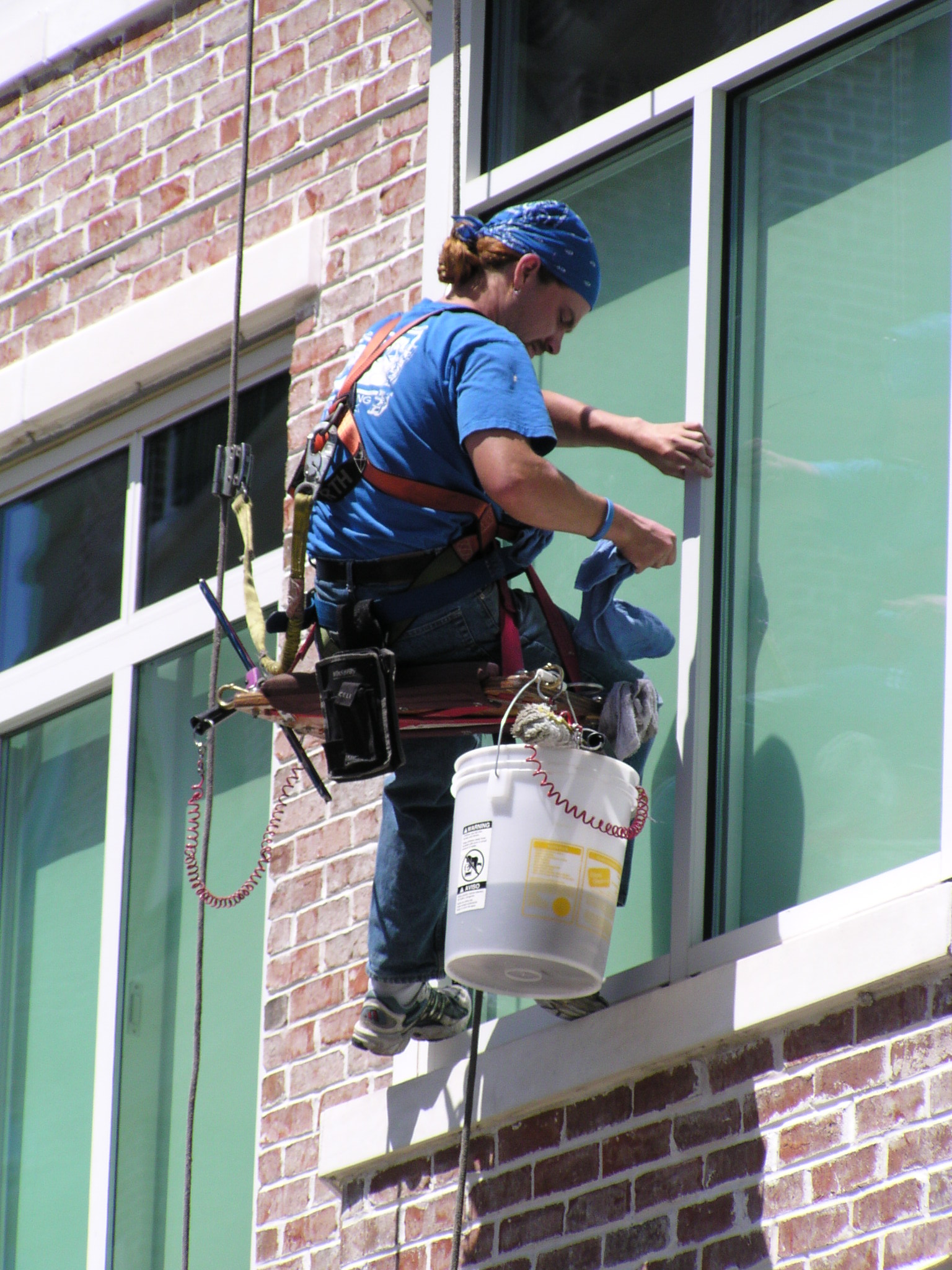 Which Window Washing Tools is Right for Your Home? Window Cleaning