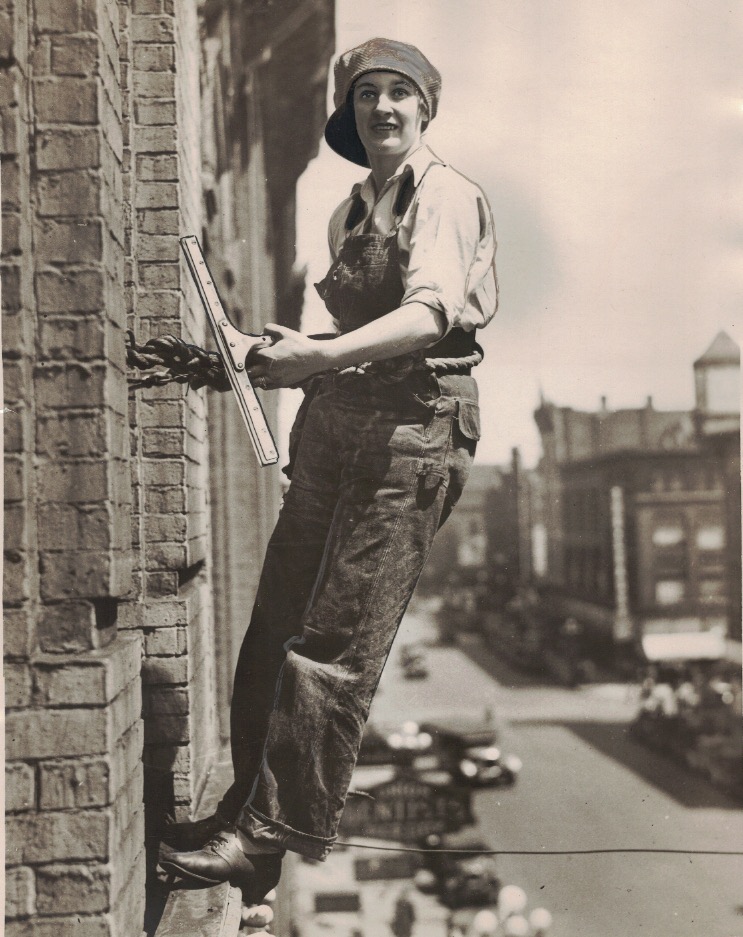 The Rise Of The Female Window Cleaner American Window Cleaner Magazine