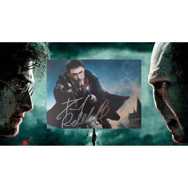 Daniel Radcliffe, "Harry Potter", Harry Potter, 5x7 photo signed with proof Awesome Artifacts