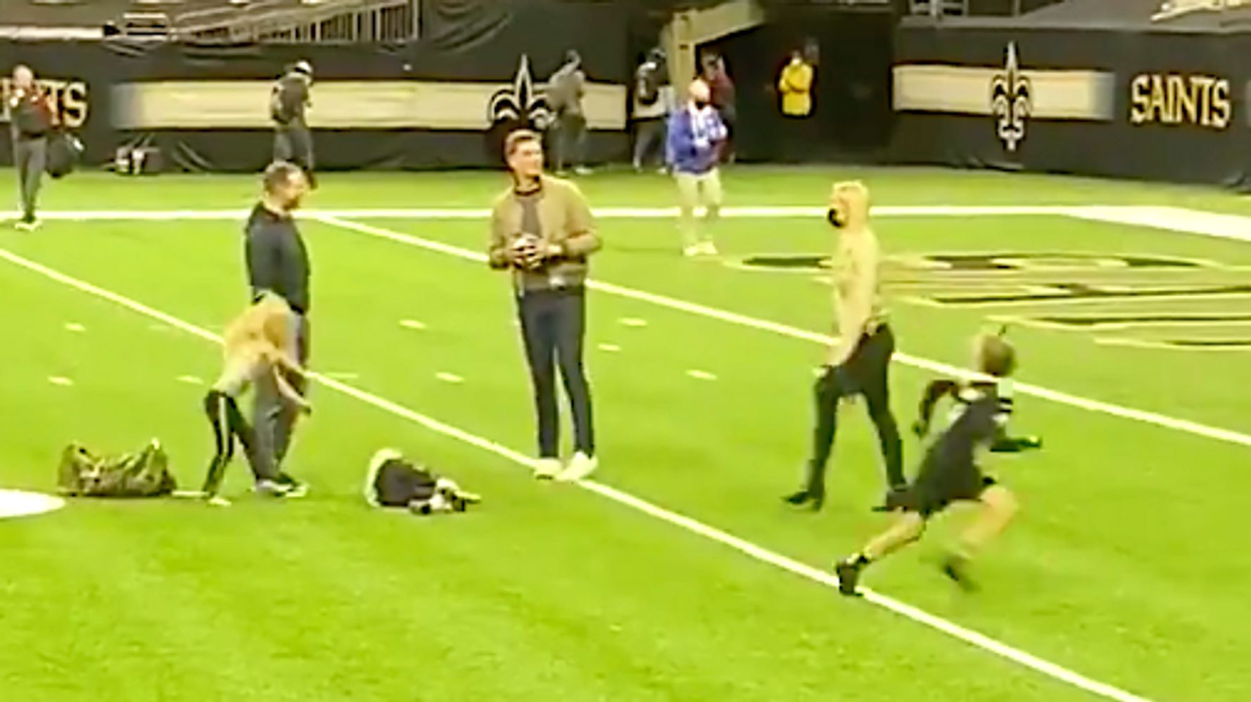 Tom Brady Throws Touchdown Pass To Drew Brees’ Son In Cool Postgame Moment