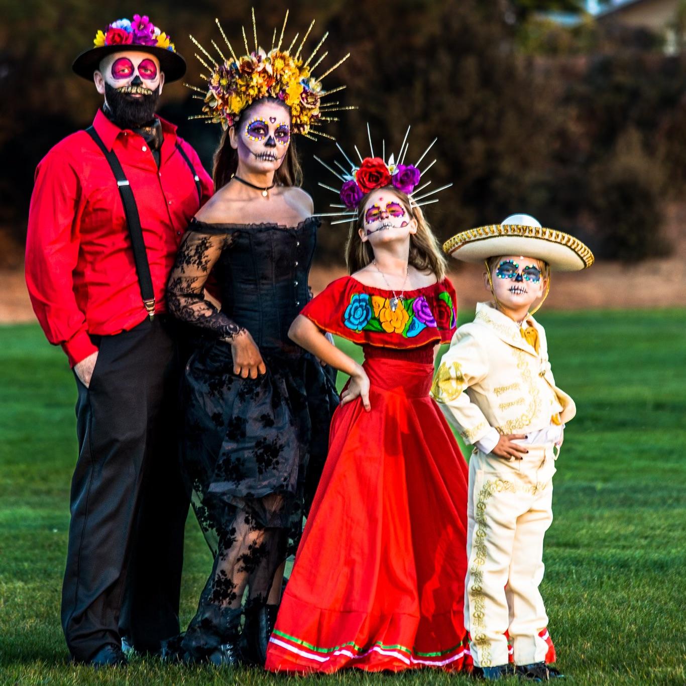 Why Everyone Is Talking About These Family Halloween Costumes