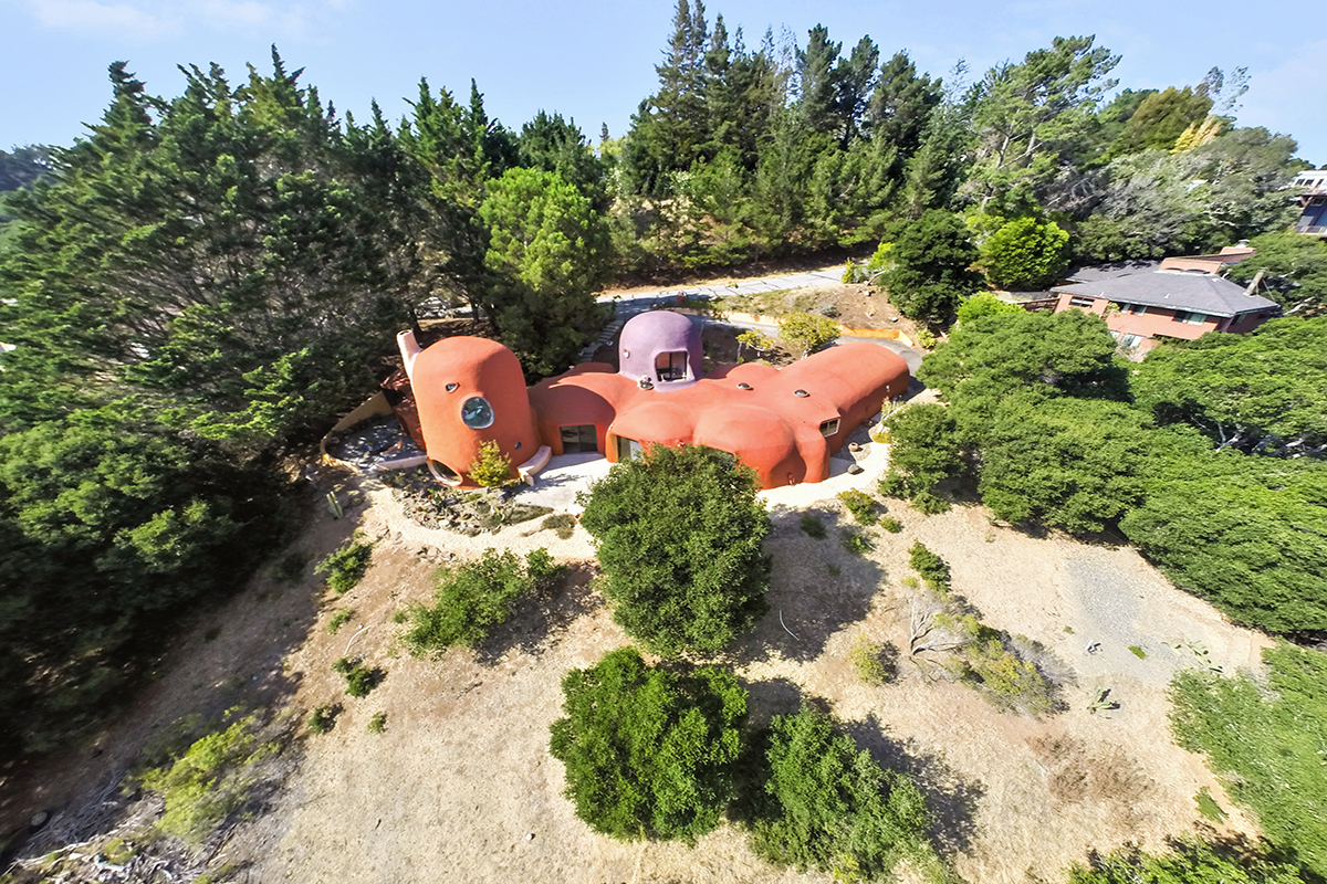 So There's A RealLife Flintstones House In California