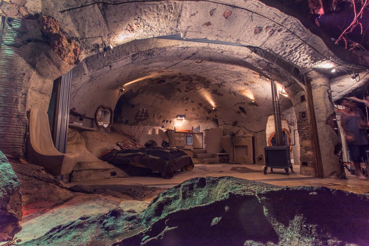 There’s Another Cave You Can Rent In The Blue Mountains AWOL