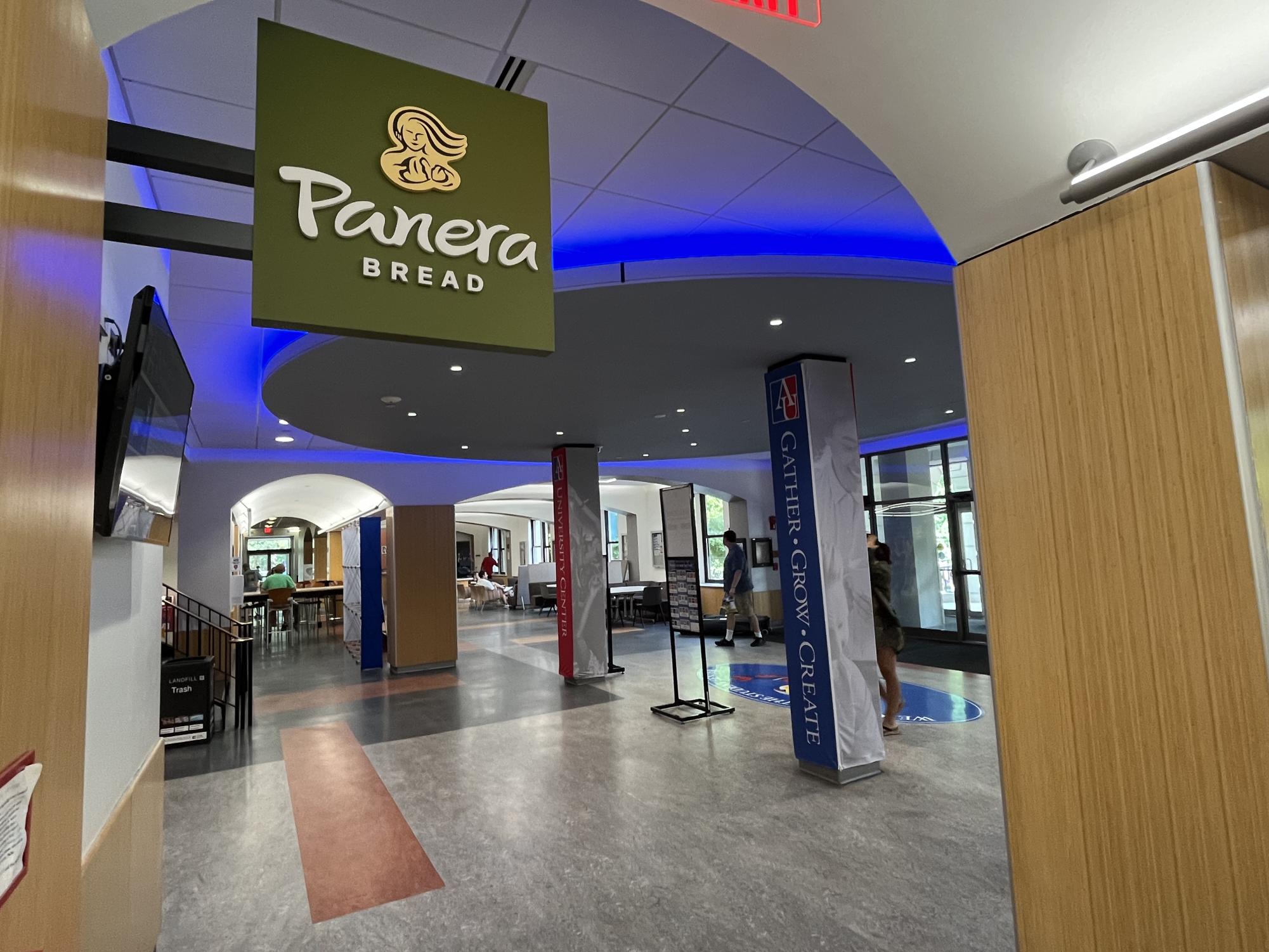 dining venues Panera Bread, Qdoba offer students new options