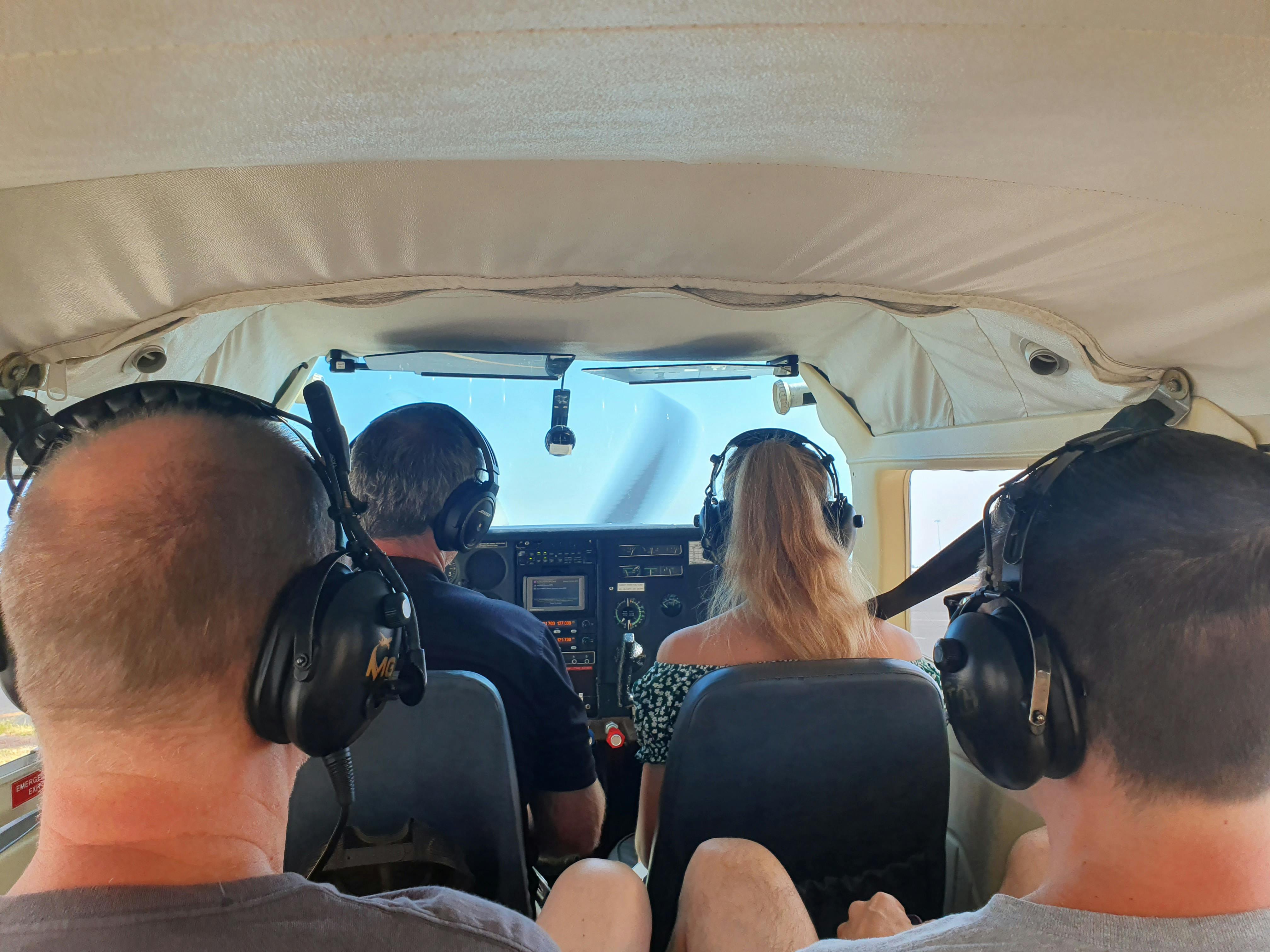 Great Barrier Reef: Reef Hopper Flight Tickets