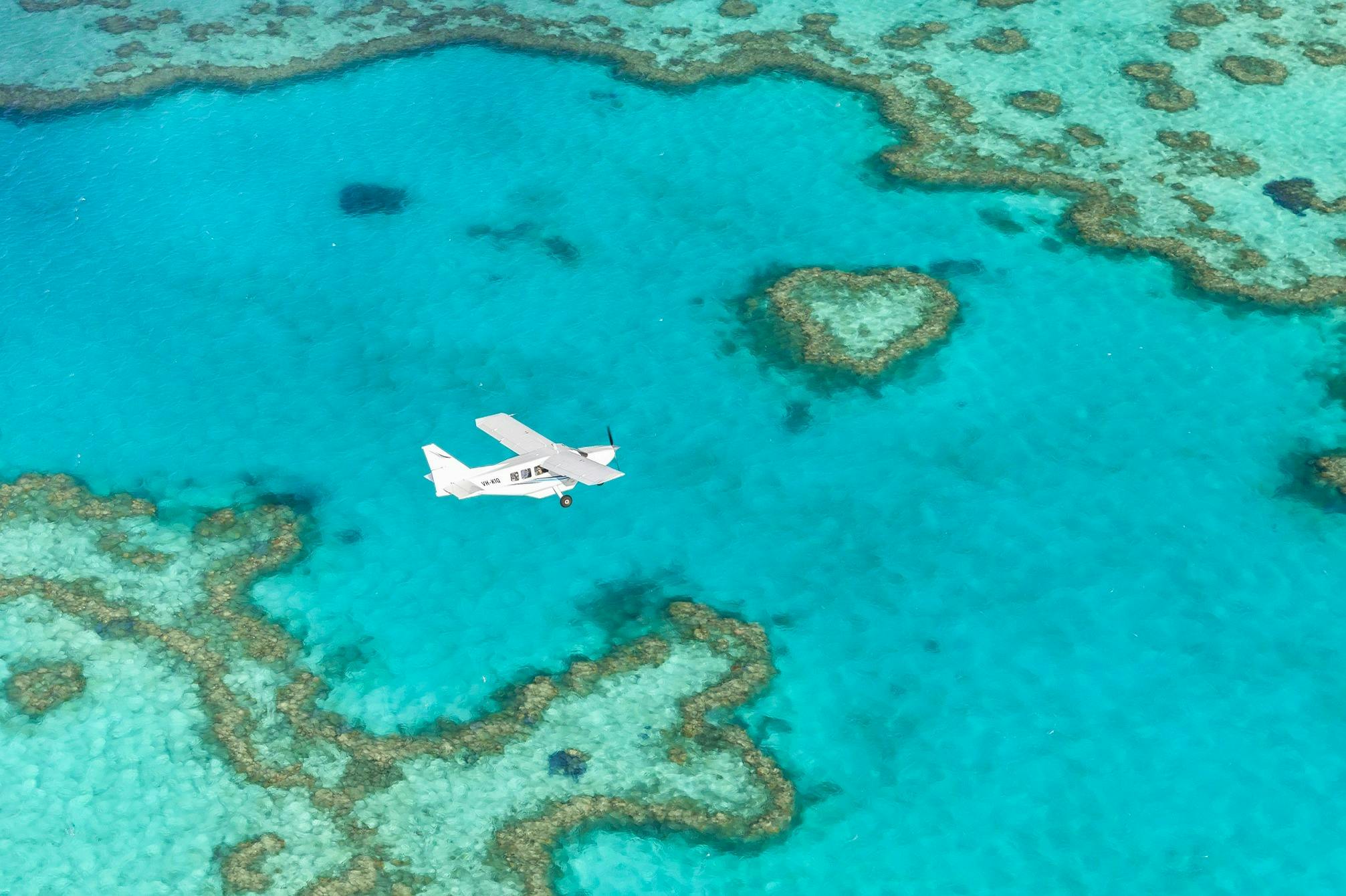 60-Minute Whitsundays Scenic Flight