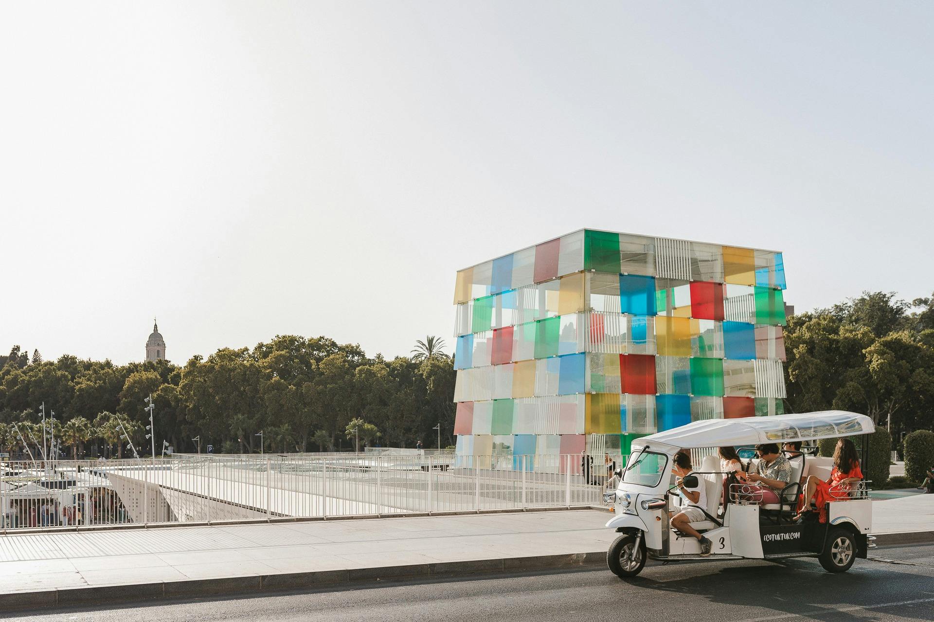 Málaga: 1-Hour Tour by Private Electric Tuk Tuk