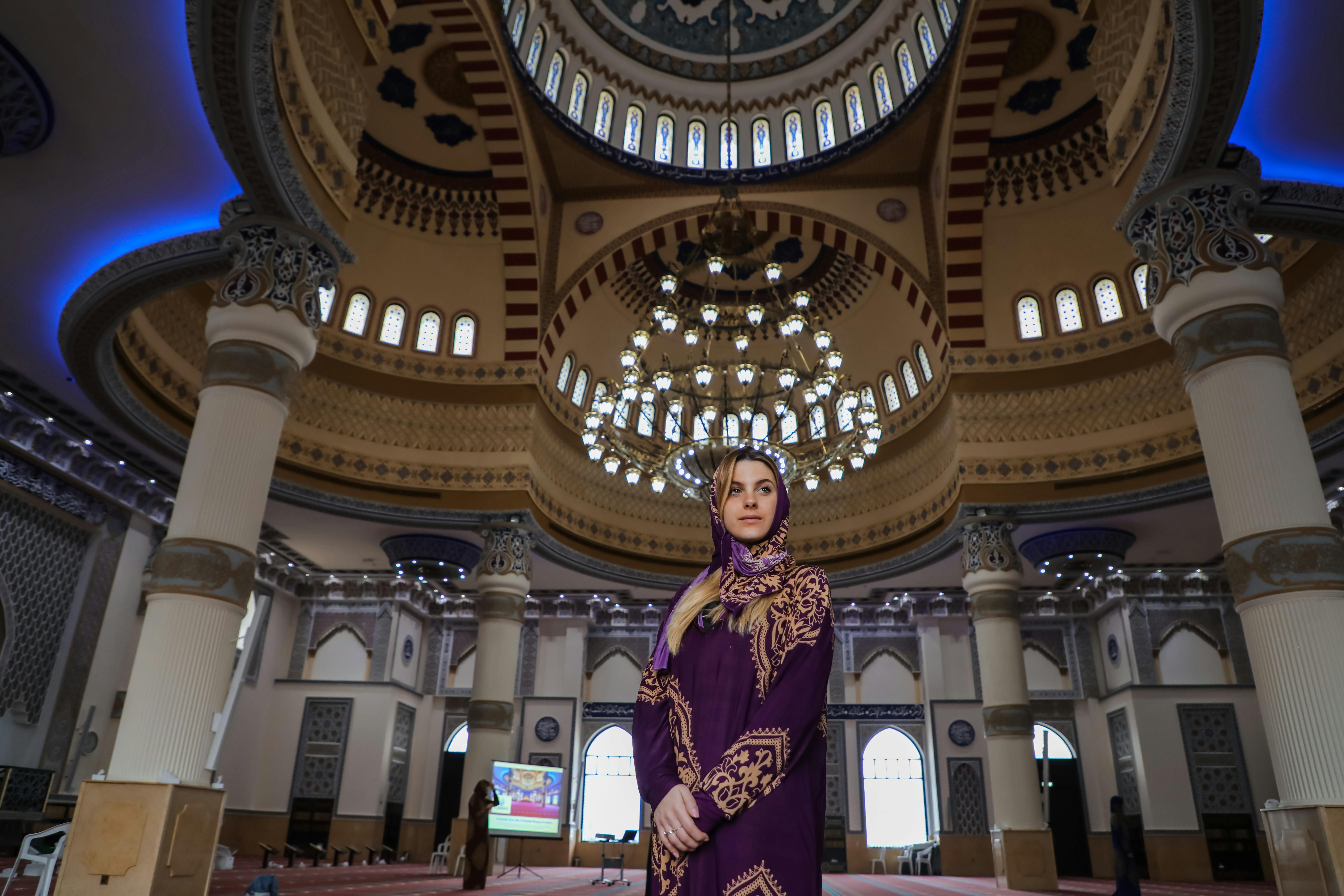 Dubai: Half Day Old & Modern City Tour with Transport + Blue Mosque Entry