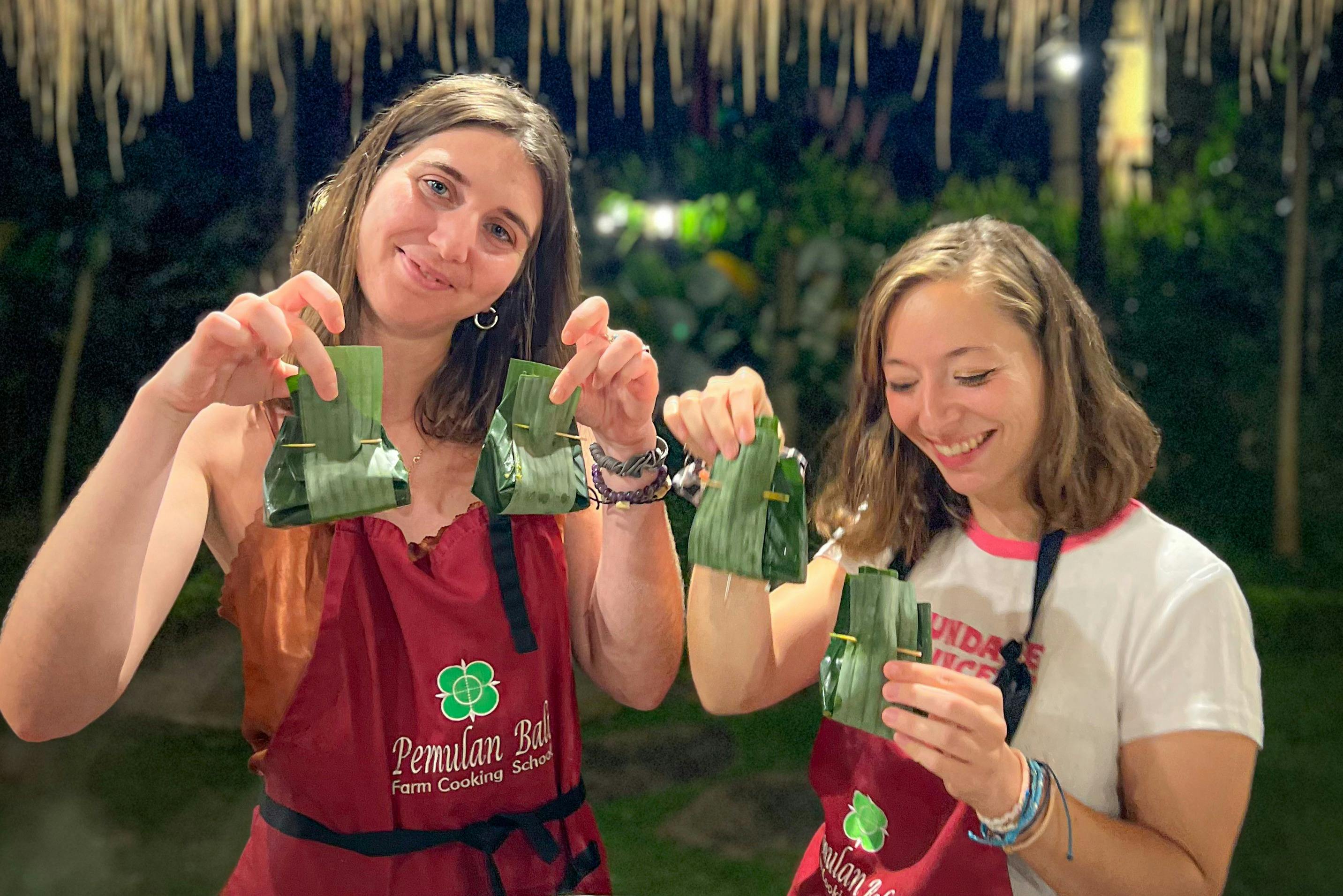 Bali: Hands-On Night Cooking Experience
