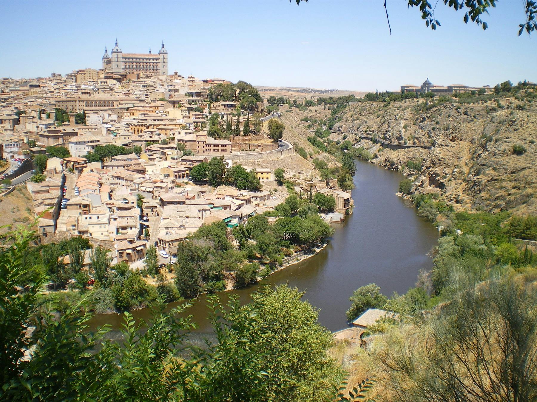Toledo City & Cathedral: Guided Tour from Madrid