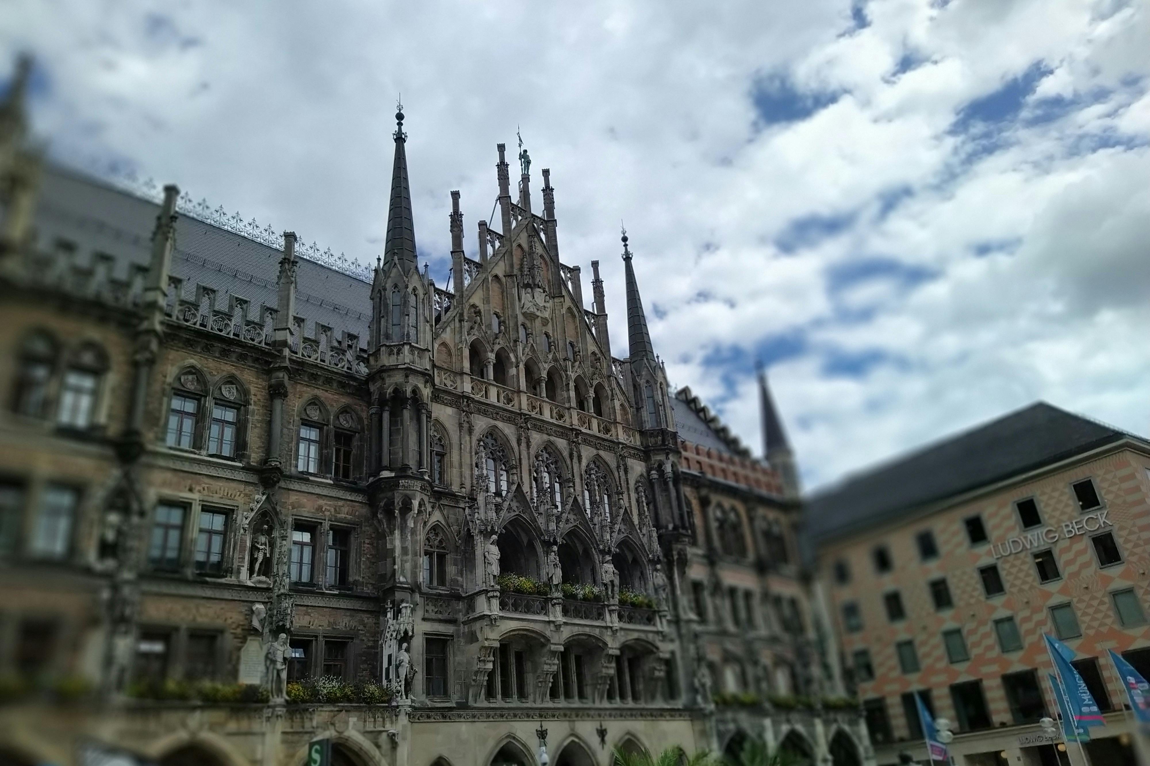 Paul's Welcome Walking Tour in Munich