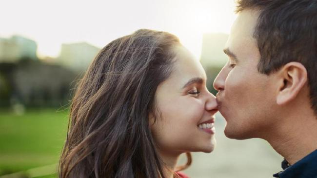 Yuk Cari Tahu 10 Perbedaan Antara Sayang Dan Cinta apa bedanya cinta sama sayang