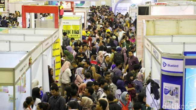 Pengangguran Friksional: Apa Pengertian, Ciri-Ciri, dan Solusinya?