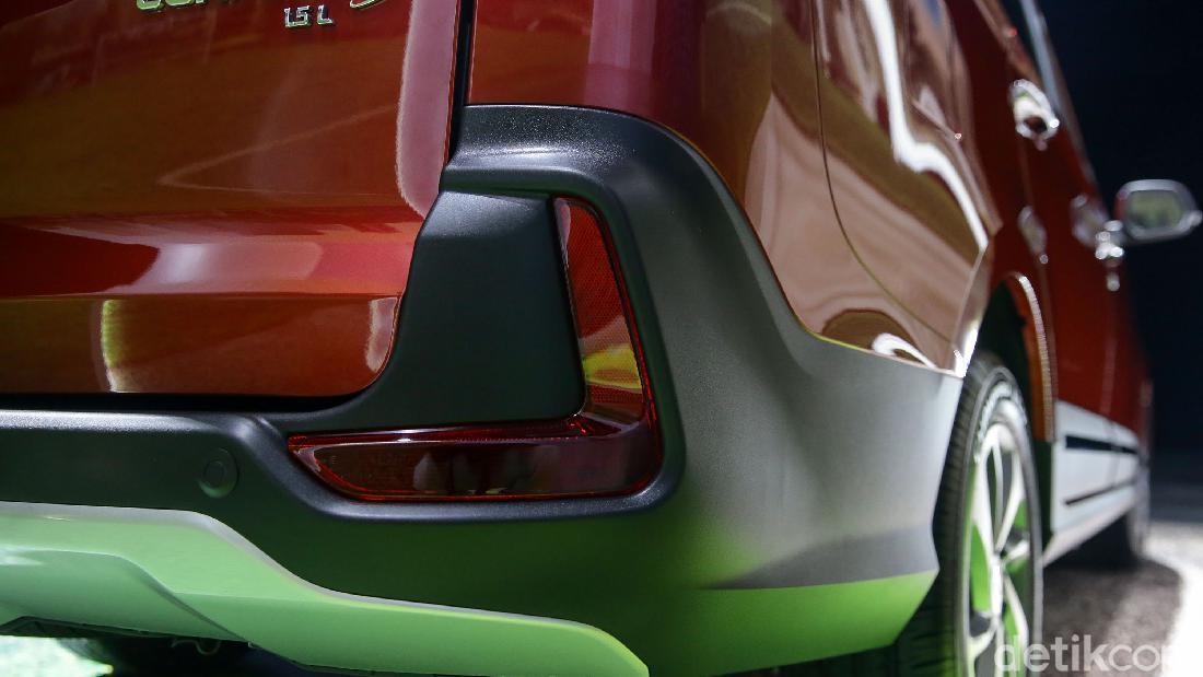 Jadi Satu-satunya Low MPV Pakai RWD, Seberapa Laris Wuling Confero?