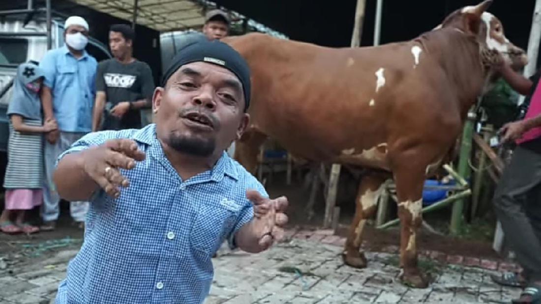 Ucok Baba Tampung Keresahan-Rangkul Manusia Mini: Akhirnya Ada yang Jadi PNS