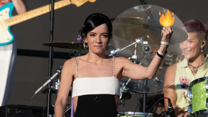 Konten ‘Aneh’ Lily Allen Laris di OnlyFans