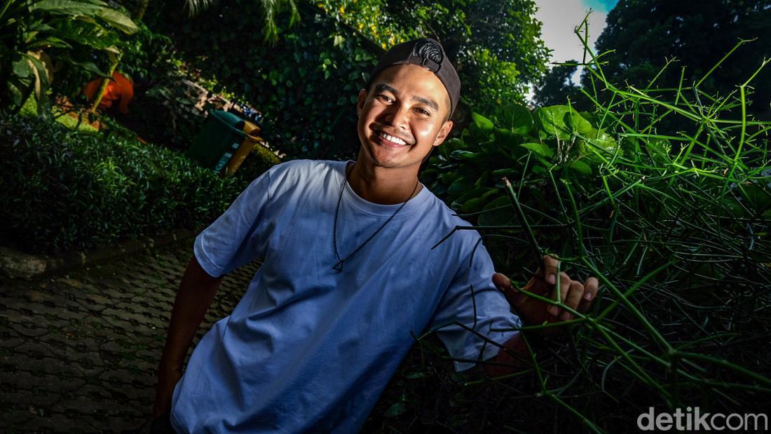 Aiman Ricky Terinspirasi Mat Solar Untuk Tinggalkan Syuting Saat Ramadan