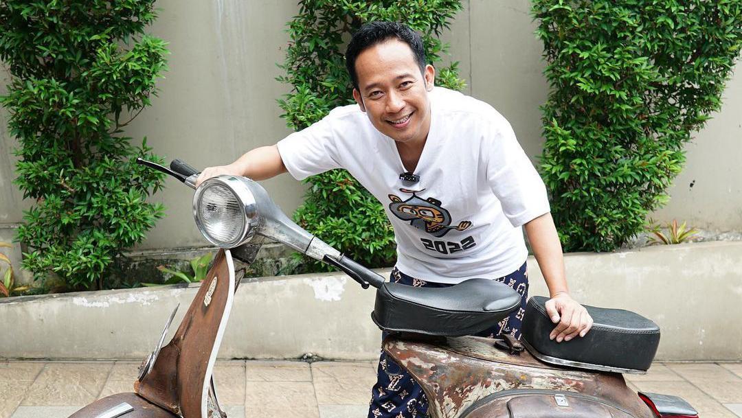 Perasaan Denny Cagur Ikut Demo di DPR RI, tapi Bakal Ngantor di Sana