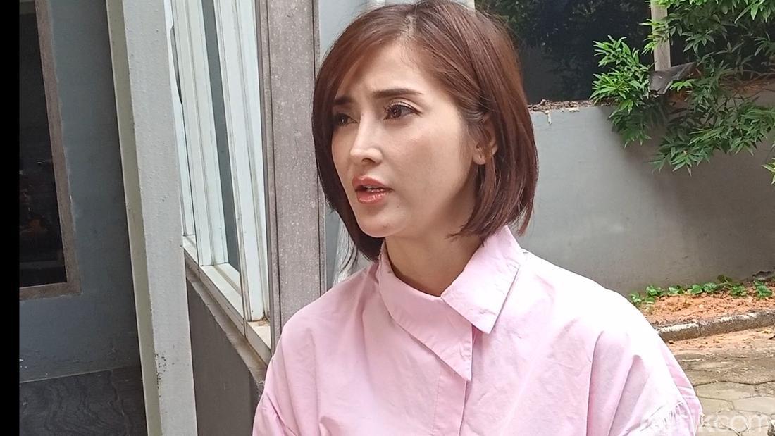Eva Anindita Dicubit hingga Dicakar Emak-emak Gegara Peran Antagonis