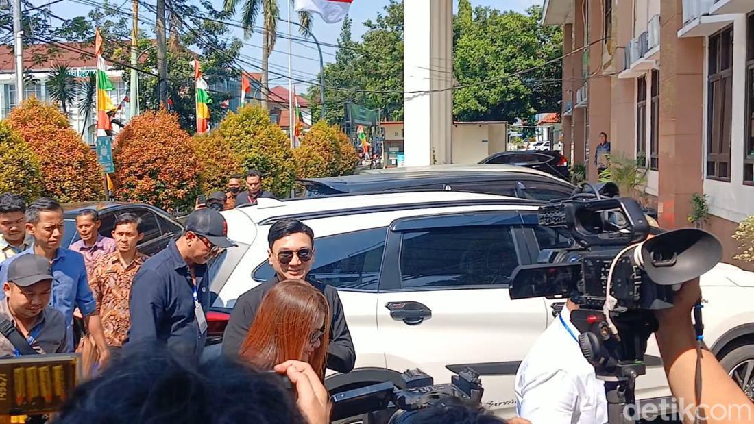 Anji Ngaku Deg-degan Jalani Sidang Perdana Cerai