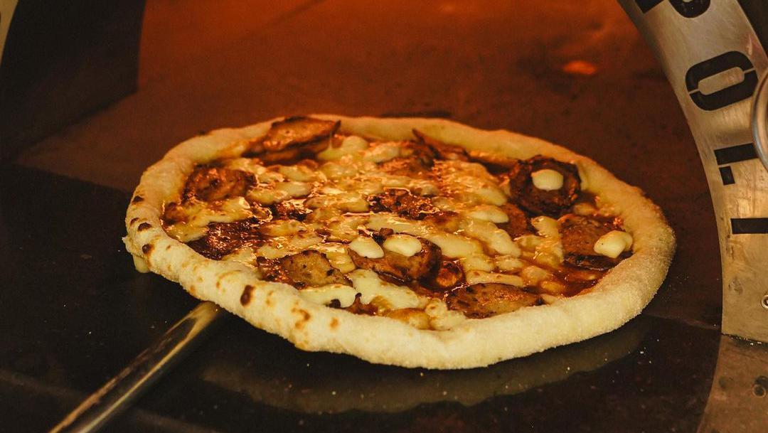 Tempat Instagramable buat Cicipi Pizza Italia di Kota Hujan