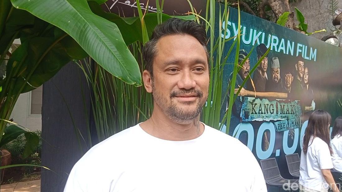 Fakta di Balik Tora Sudiro Tak Mau Bantu Ronal Surapradja