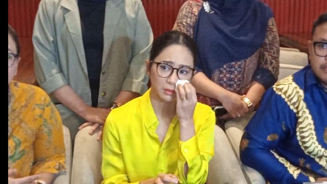 Bunga Zainal Emosi Rugi Rp 15 M, Nama Jadi Tumbal Teman Tipu Orang Lain