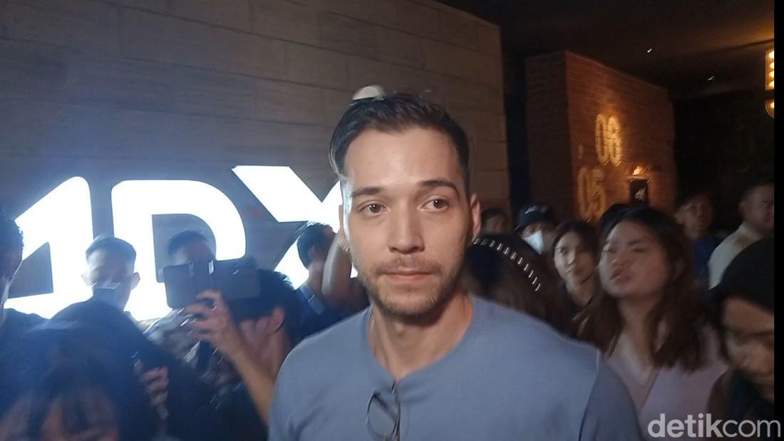Ini Alasan Stefan William Diam soal Pernikahan dengan Ria Andrews