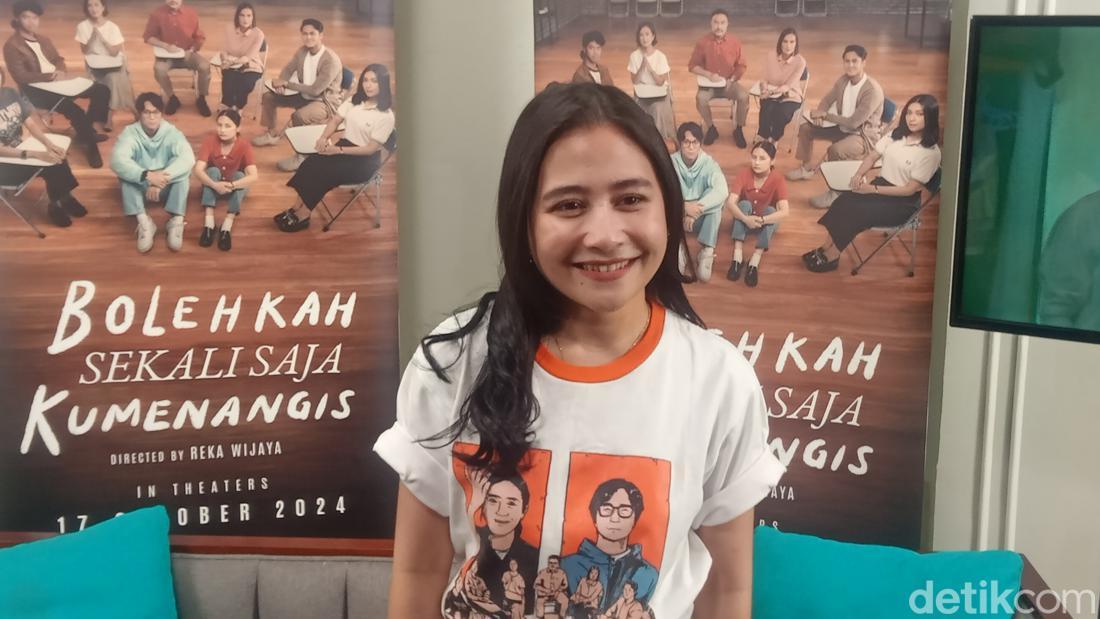 Prilly Latuconsina Khawatir Dianggap Pencitraan di Media Sosial