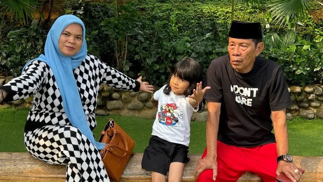 Lilis Santai Dituding Matre Mau Dinikahi Malih Beda Usia 40 Tahun