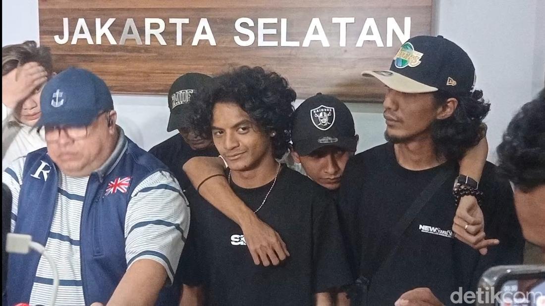 Vadel Badjideh Akan Kembali Diperiksa Pekan Depan Soal Laporan Nikita Mirzani