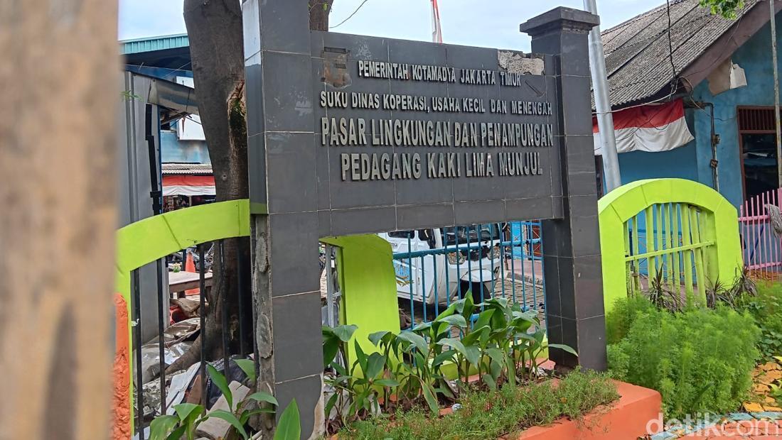 Pasar Munjul Jaktim Mangkrak 10 Tahun, Rp 10,2 Miliar Cuma Jadi Reruntuhan