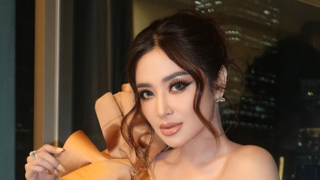 Dewi Perssik Soal Resolusi Punya Suami di 2025