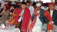 Pakai Ulos, Ma’ruf Amin Ziarah ke Makam Sisingamangaraja XII