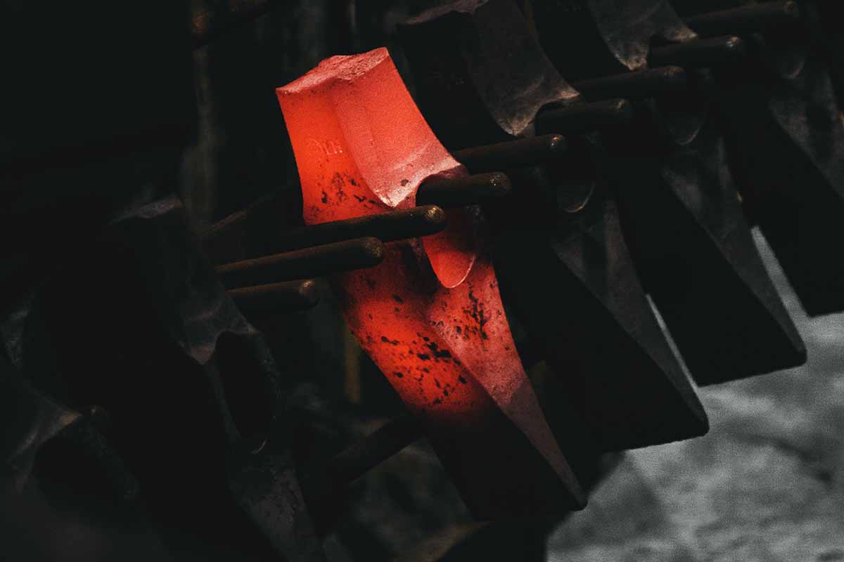 How Axe Heads are Made Traditional and Modern Methods Axe & Tool