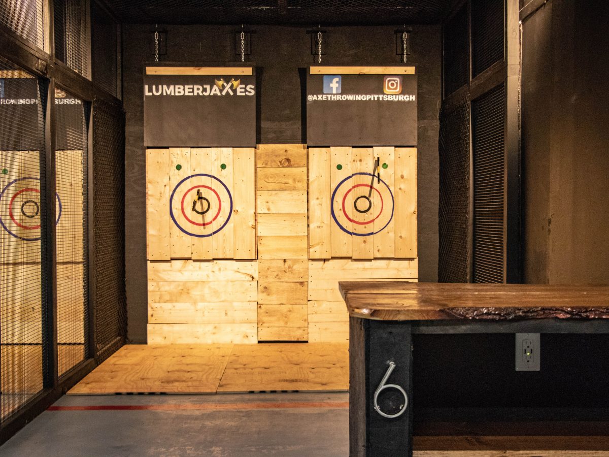 Book Axe Throwing in Mt. Lebanon, Pittsburgh Lumberjaxes