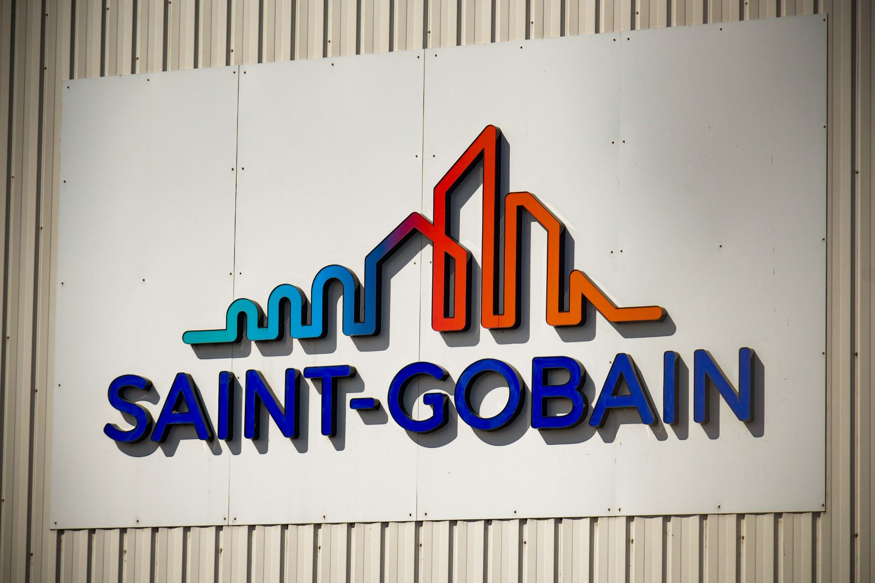 Stock of the day SaintGobain Axiory Intelligence