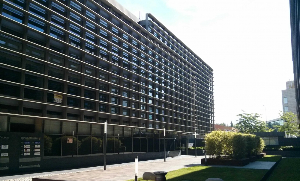 AXIS Property advises on the letting of more than 2,200 sqm of office
