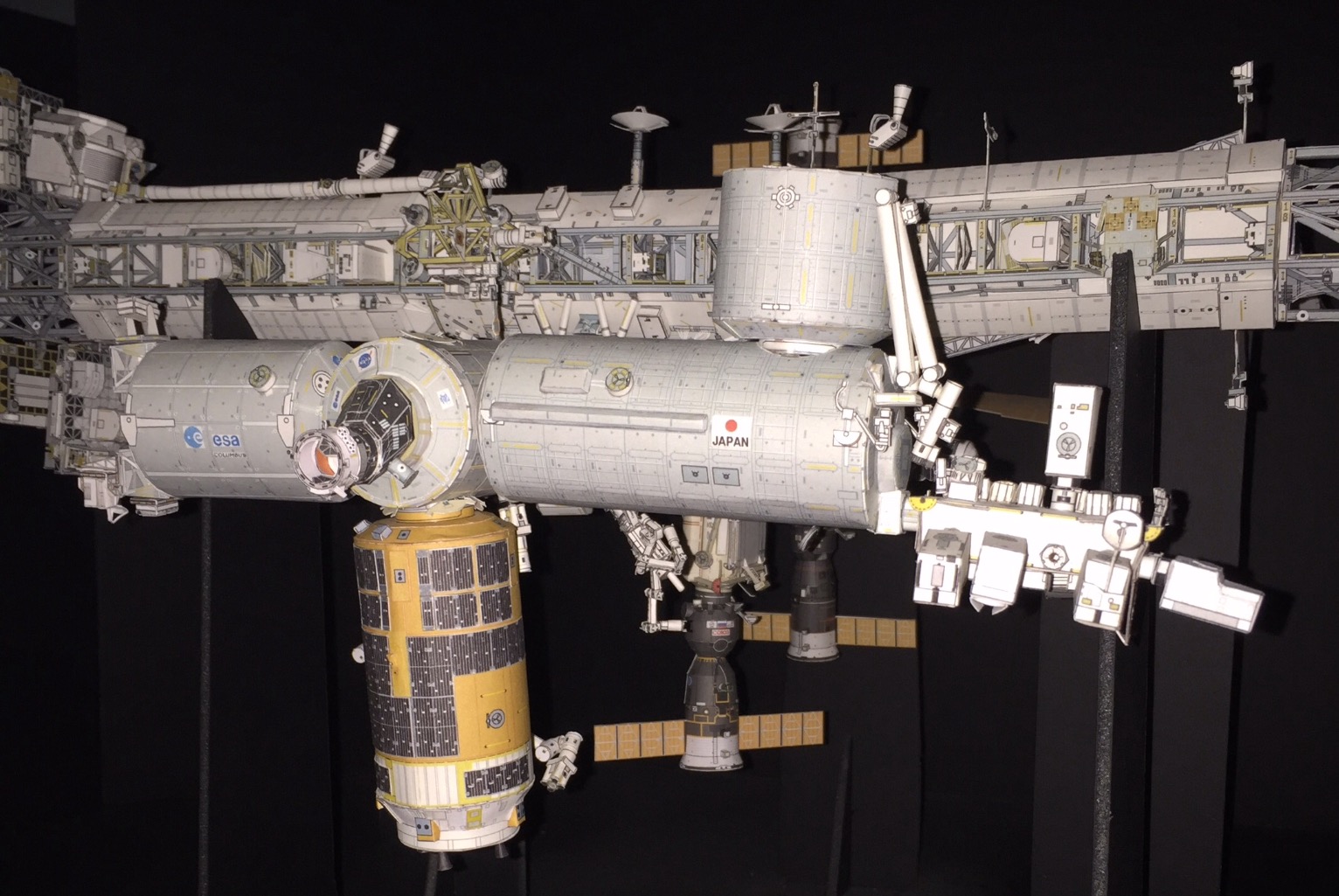 International Space Station Model AXM Paper Space Scale