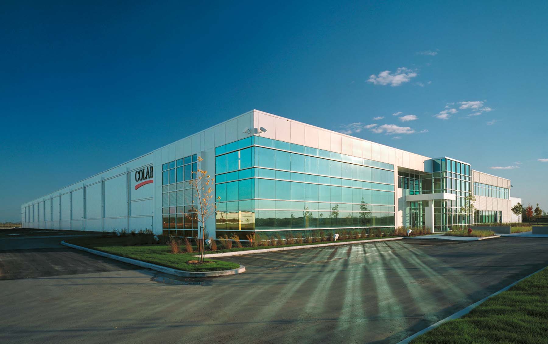 Colabor Head Office and Distribution Center, Boucherville, Quebec