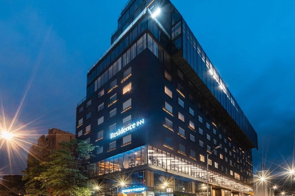 ¿Estás planeando la despedida de año de tu empresa? Residence Inn by