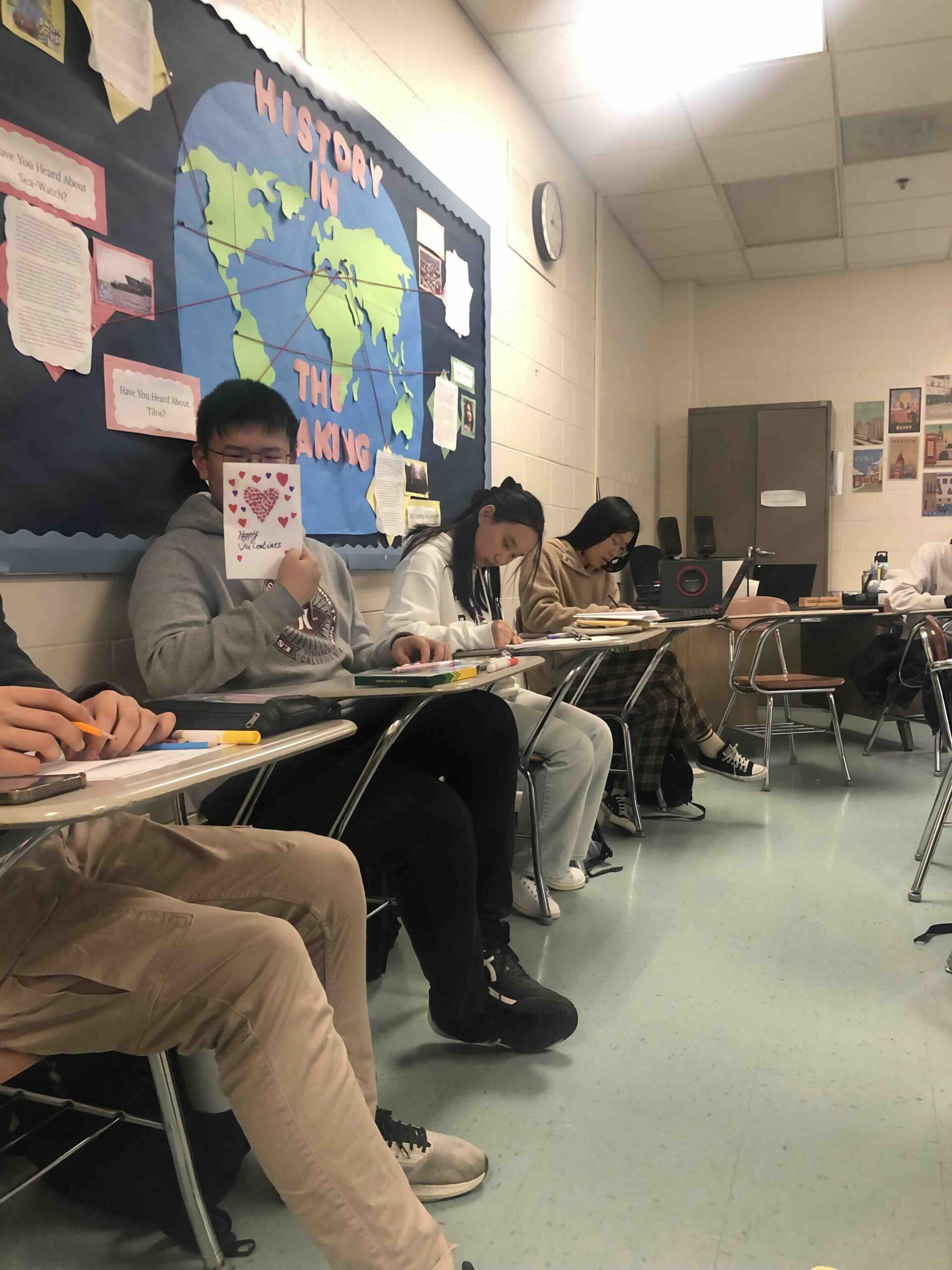 Woodbridge CT Branch Writing Cards for Seniors With Sending Sunshine