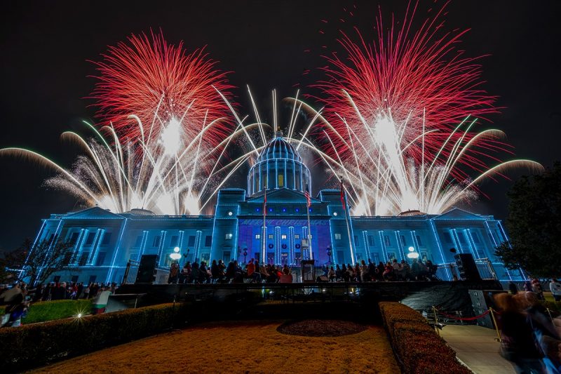 Don't Miss the Arkansas State Capitol Lighting Ceremony