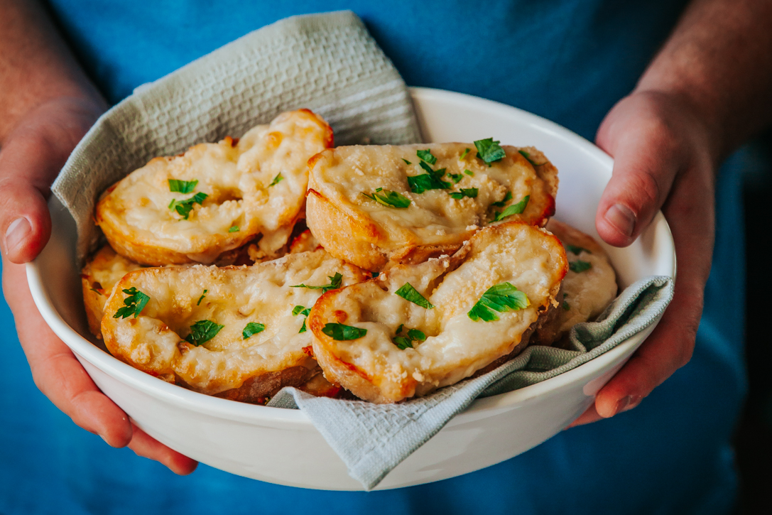 Three cheese spicy garlic bread AYo Kitchen