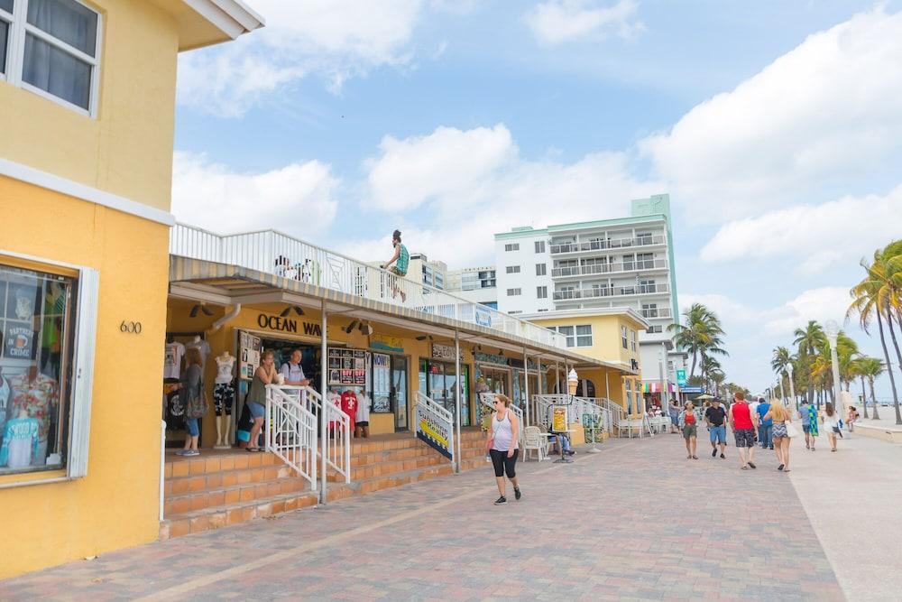 433 Studio Hollywood Beach Resort Hollywood, FL, United States Of