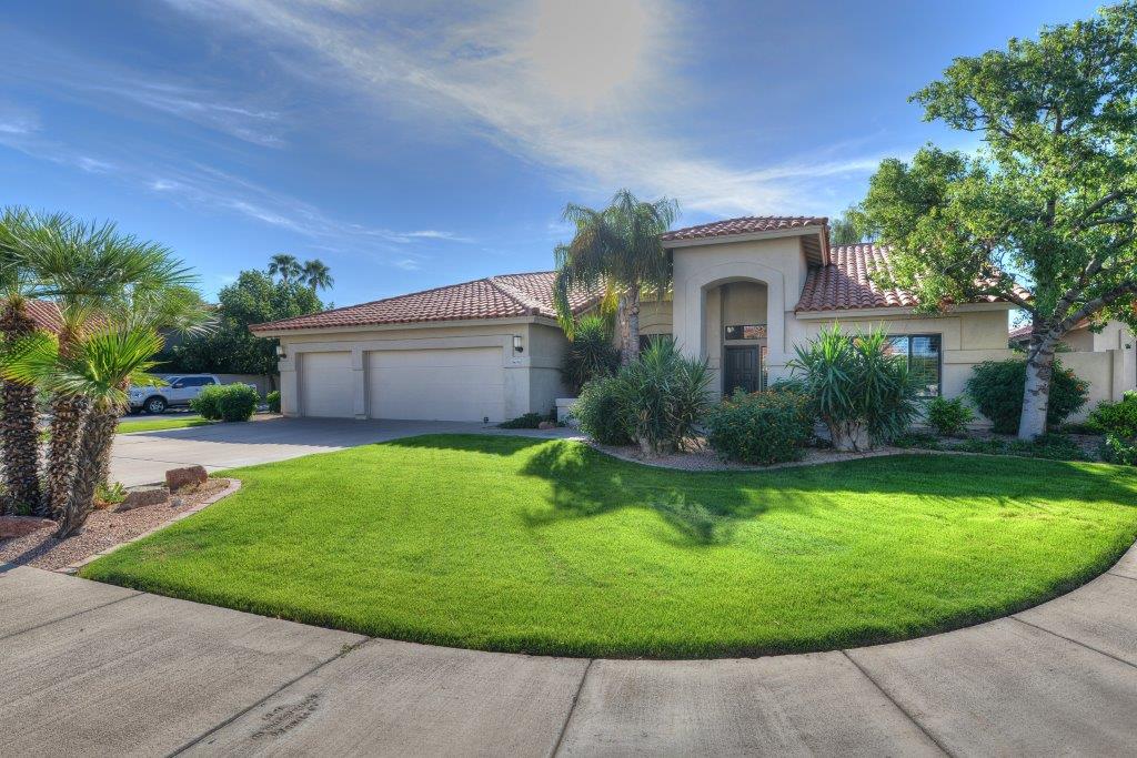Singlelevel home with 3 bedrooms plus a den with private pool and spa